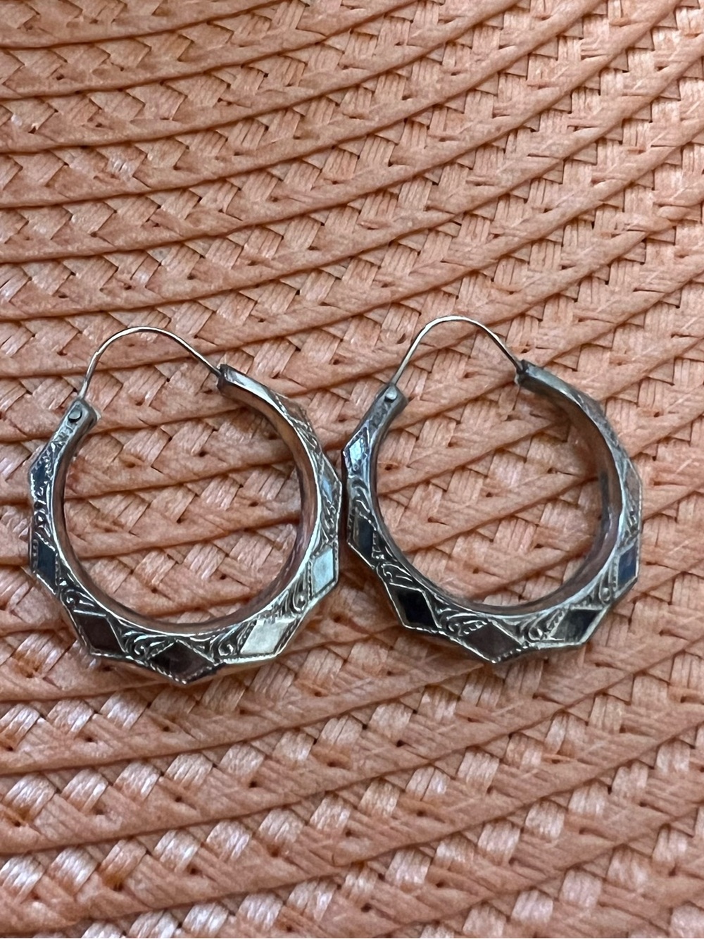 14K Yellow Gold Vintage Etched Hoop  Earrings